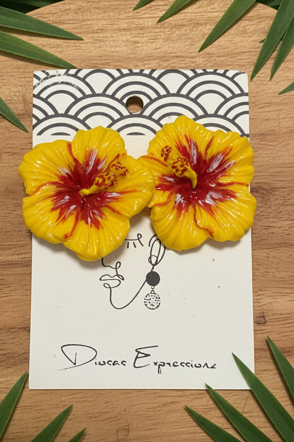 Amábiscus Earrings